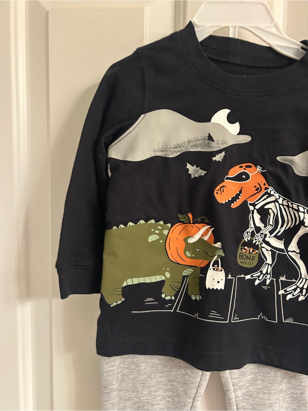 NWT-Carter's Black Halloween Dino Long Sleeve Tee With Gray Sweatpants - Picture 2 of 9